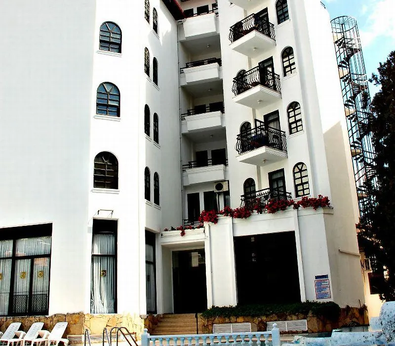 Boulevard Hotel-1